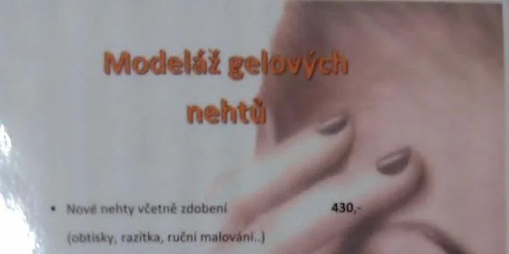 Gelové nehty včetně zdobení a parafínový zábal v centru Plzně