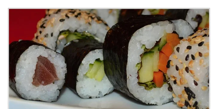 Velké sushi menu (42 ks) s sebou