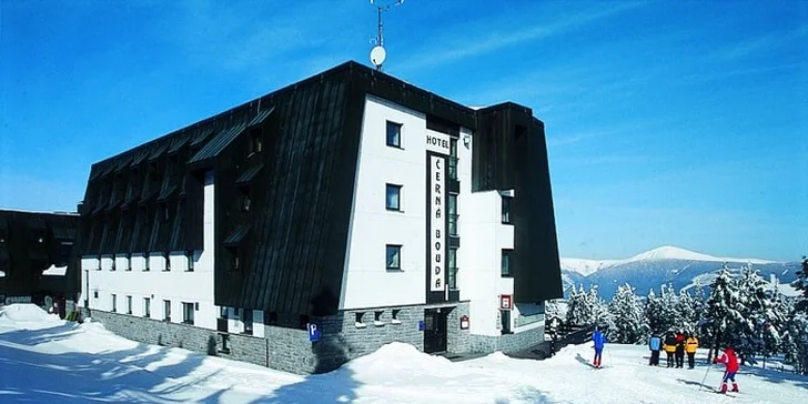 Zimní dovča na horách pro dva v hotelu Černá Bouda