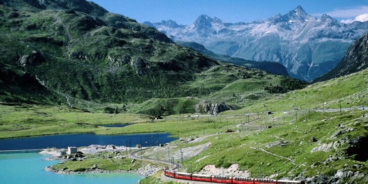 Výlet ledovcovým vlakem ze Švýcarska do Itálie