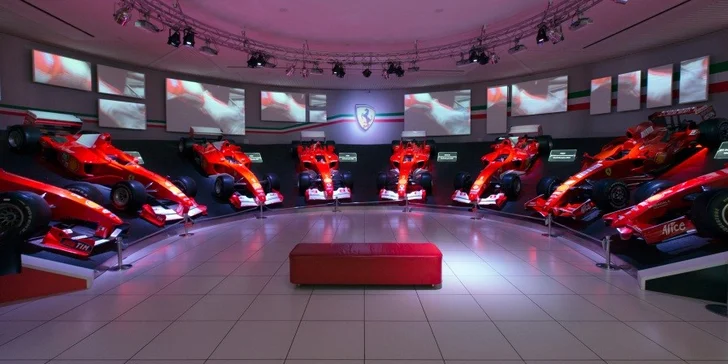 Do Itálie za historií legendárních vozů Ferrari