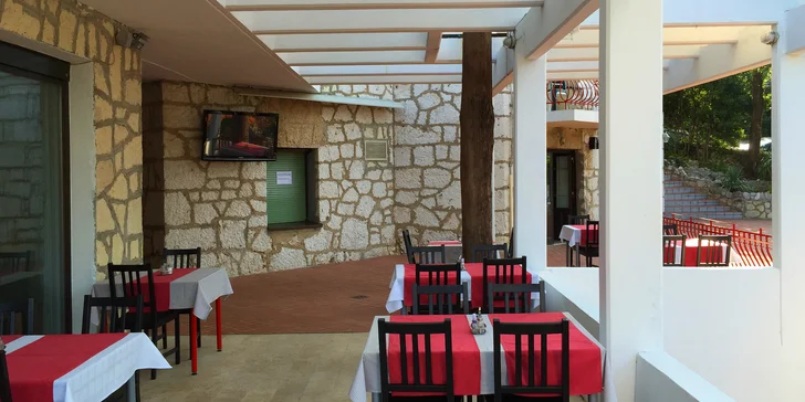 V cene pobytu máte bufetové raňajky, na ktorých si každý deň pochutíte v hotelovej reštaurácii.