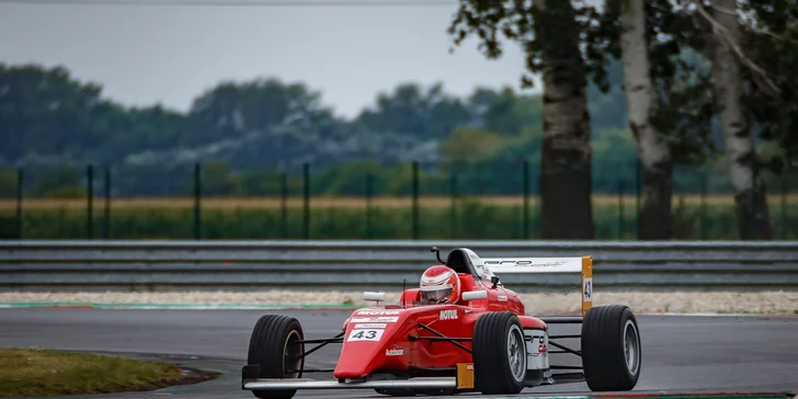 FORMULA 4 TATUUS