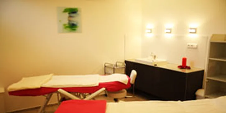 Terapeutická masáž zablokovaných zad na 40 minut