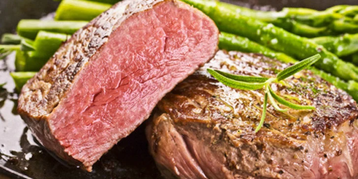 300g rumpsteak na grilu s trojicí domácích omáček
