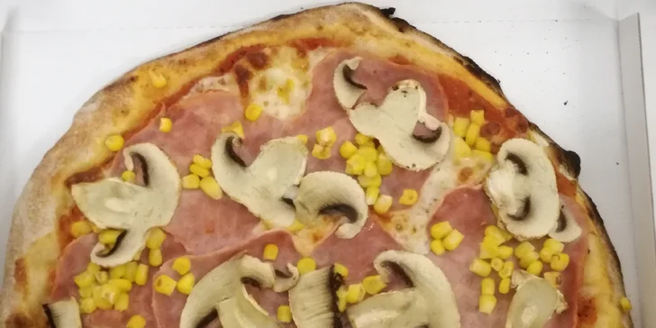 Stačí zavolat do brněnské La Cristiny a za chvilku můžou být rovnou 2 pizzy u vás doma. 