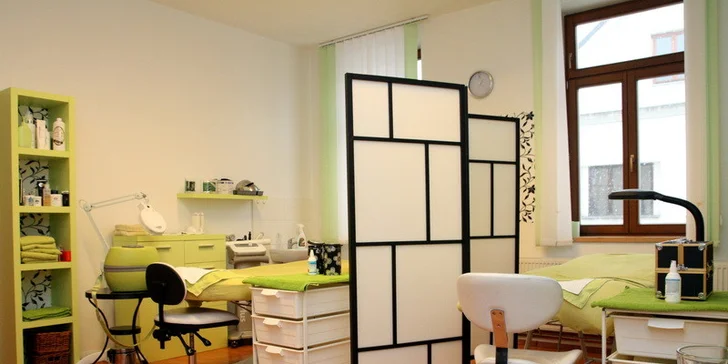 Prodloužení řas metodou řasa na řasu