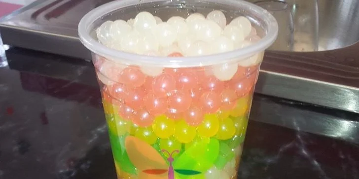 1, 2 či 10 osvěžujících nápojů bubble tea (700 ml)