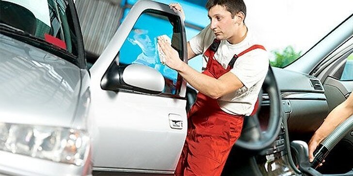Kompletní mokré čištění interiéru Vašeho vozu extrakční metodou