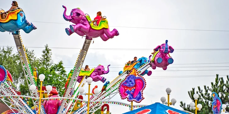 V polském zábavním parku Zatorland najdete přes 100 zajímavých exponátů pohyblivých dinosaurů.