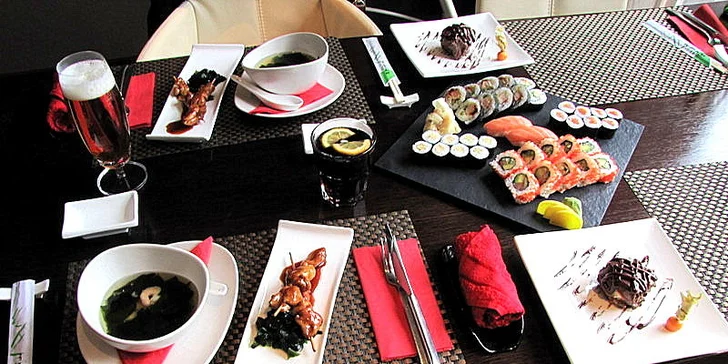 Polévky, předkrmy a sushi v Sushi Point Black Label