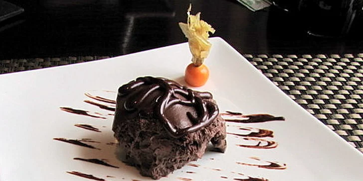 Polévky, předkrmy a sushi v Sushi Point Black Label