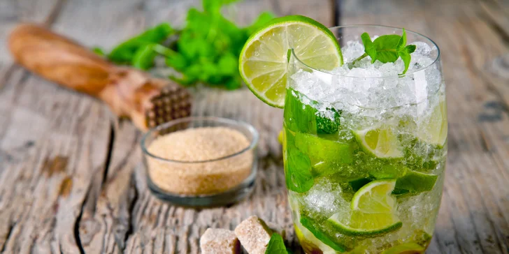 XXL Mojito nebo Cuba Libre pro 8 lidí