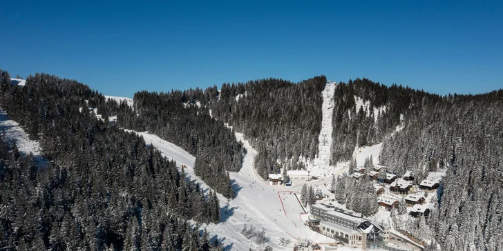 Čaká vás nielen dychberúca panoráma Kamnicko-Savinjských Álp, ale aj skvelé zázemie na dovolenku vo dvojici aj s rodinou.