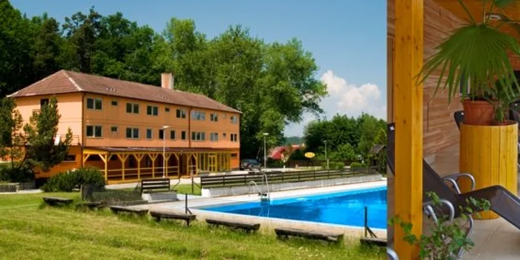 1199 Kč za dvě noci pro 2 v Sporthotelu Barborka v Hluboké nad Vltavou. Cykloturistika nebo objevování krás jižních Čech se slevou 40%!