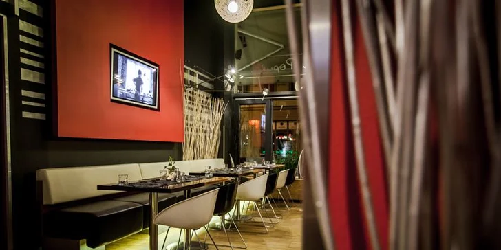 Velkolepé sushi menu pro dva na břehu Labe