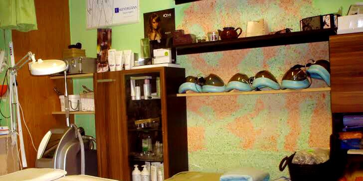 Kompletní kosmetika – důkladné ošetření pleti s masáží arganovým olejem
