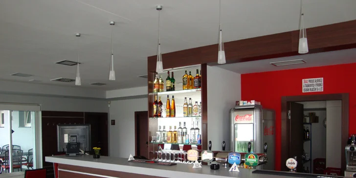 Degustační menu pro dva v restauraci U kurtů
