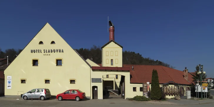 4 * hotel Sladovna susedí s pivovarom Čierna Hora.