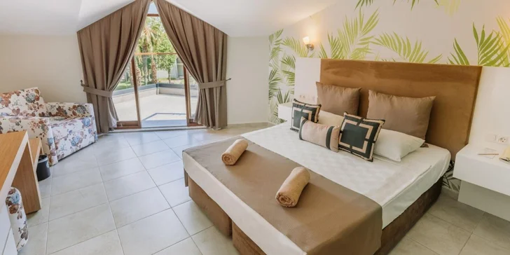 Rodiny ocení prostorné rodinné pokoje Club Deluxe se dvěma ložnicemi oddělenými dveřmi, nebo varianty Deluxe s moskytiérou a pohodlnou pohovkou.

