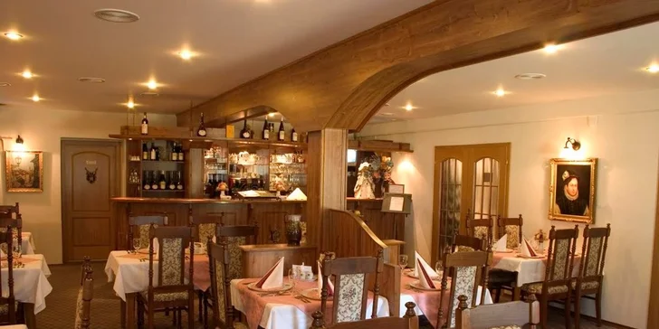 Golemův restaurant vás překvapí skvělou kuchyní.
