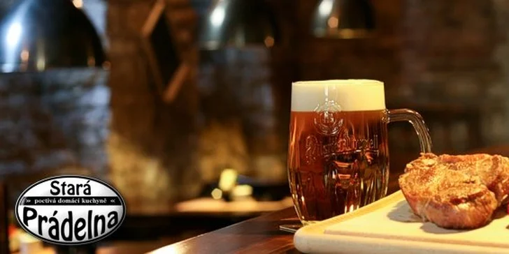 139 Kč za dva šťavnaté grilované steaky z krkovice, pečivo a 2x půllitr Plzeňského Prazdroje. Stará prádelna v novém stylu se slevou 62 %!