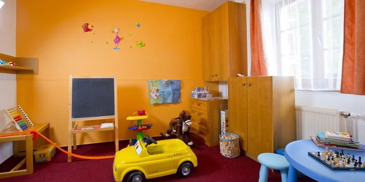Až 4 dny v rodinném hotelu v jarních Krkonoších
