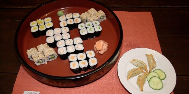 Sushi menu s 28–56 kousky v restauraci Tokyo