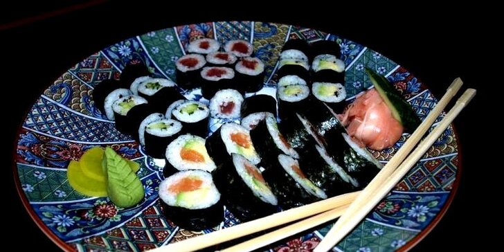 2 předkrmy, 2 polévky a 36 kousků sushi v Sasori