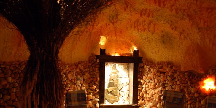 Dva vstupy do oblíbené solné jeskyně Solanka