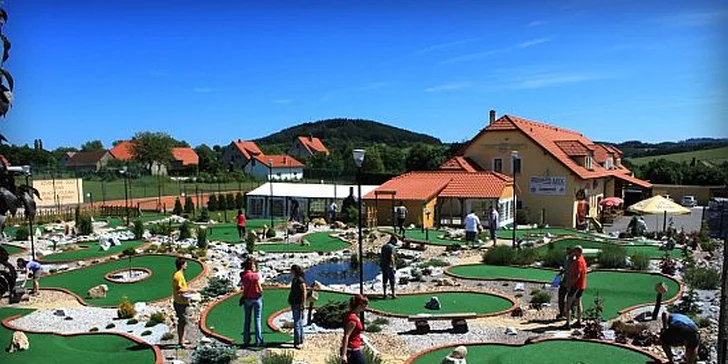 Adventure minigolf pro jednotlivce i celou rodinu