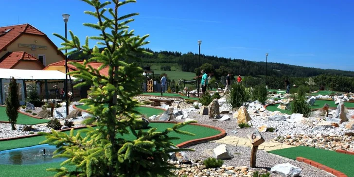 Adventure minigolf pro jednotlivce i celou rodinu