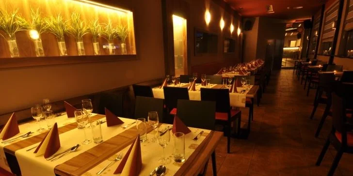 Až 6 hodin bowlingu a zábavy v restauraci Tukan