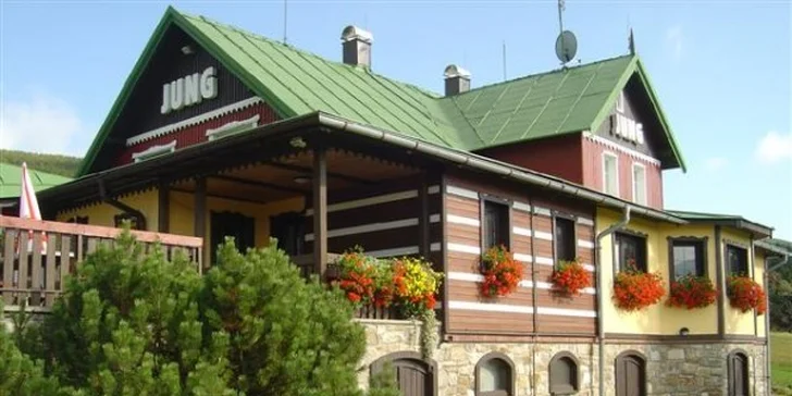 Jarní pobyt pro páry nebo rodiny s polopenzí v Malé Úpě