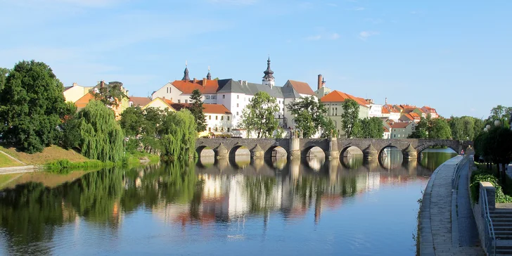 Z překrásné přírody to budete mít jen 3 km do historického Písku. 
