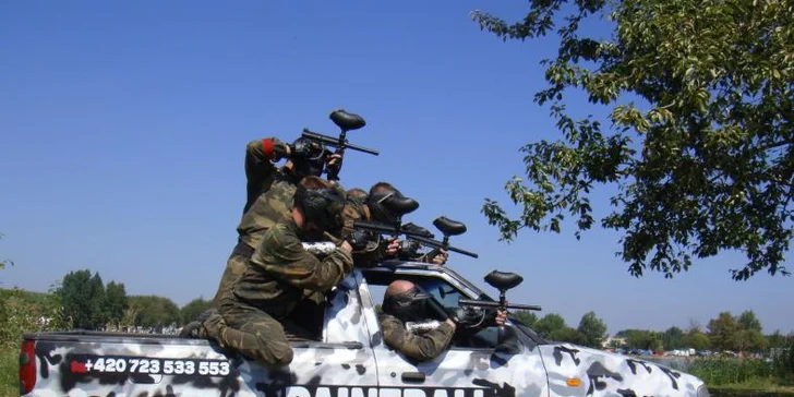 4 hodiny indoor i outdoor paintballu v Alcatrazu