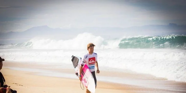 Originální Surf Camp na vlnách Atlantiku v krásné Francii