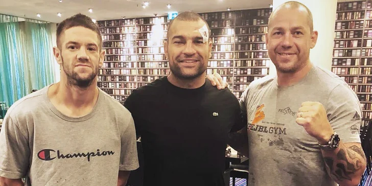 Maurício Milani "Shogun" Rua je brazilský bývalý šampion UFC v lehké těžké váze. Je také šampionem Grand Prix 2005 PRIDE ve střední váze.
