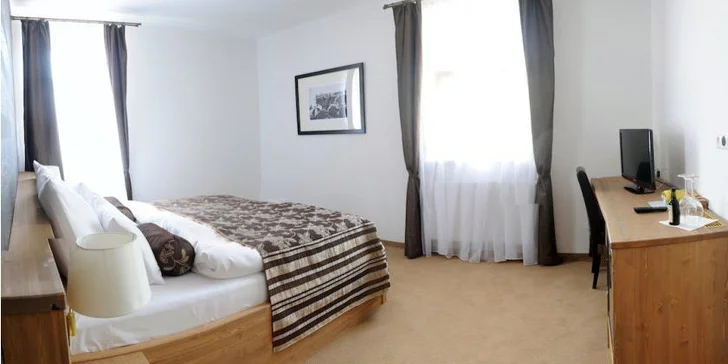 Pobyt ve 4* hotelu Eagle: luxusní ubytování, polopenze, sauna a bazén