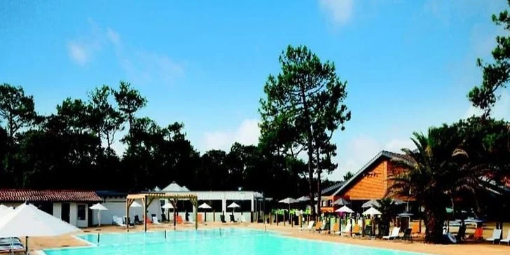 Originální Surf Camp na vlnách Atlantiku v krásné Francii