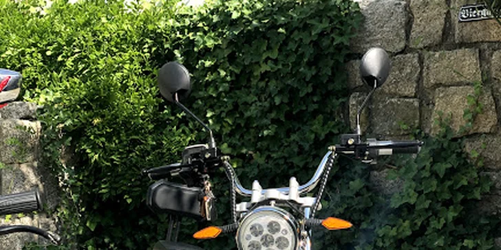 Každá varianta platí na zapůjčení jedné motoběžky, ve dvou se můžete svézt pohodlně na jedné, nebo přikoupit voucher.