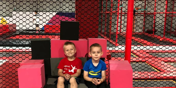 Bavit se budete celou hodinu. 