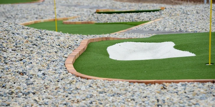 Parádní adventure golf v areálu hotelu Lions