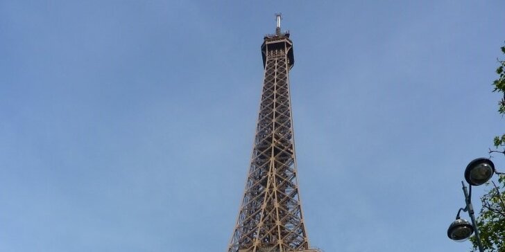 1677 Kč za celý den strávený v Paříži. Eiffelova věž, katedrála Notre-Dame, Vítězný oblouk a Invalidovna. Navštivte jedno z nejkrásnějších měst světa!