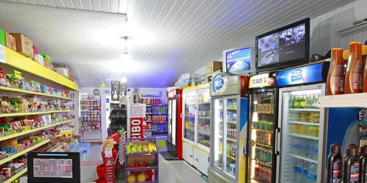 Máte chuť na něco jiného, než nabízí all inclusive? Zaběhněte do hotelového obchůdku.