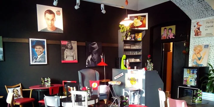 2 mléčné koktejly (3 dl) v kavárně Movie coffee&club