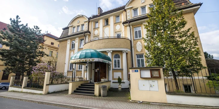 Hotel Roosevelt je jen pár minut od centra města, přesto tam ale budete mít klid.