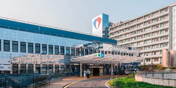Oslovovali jsme ty nemocnice, které současná situace zasáhla nejvíce – provozují testovací centrum nebo u nich leží pacienti s onemocněním Covid-19. 