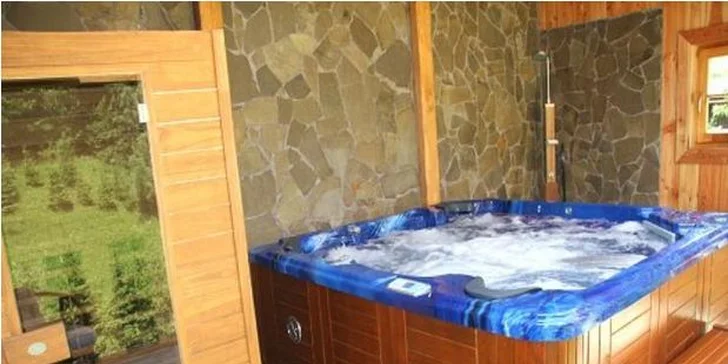 4denní pobyt v luxusní chatě až pro 8 lidí. Wellness místnost, masážní bazén a infrasauna jen pro vás. Dokonalé pohodlí v srdci Valašska!
