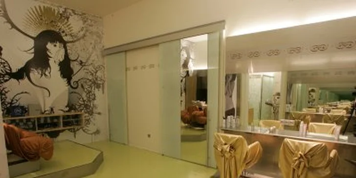 399 Kč za profesionální kadeřnické a stylistické služby Visage Factory v hodnotě 1000 Kč! Prvotřídní péče od vizážistů českých hvězd se slevou 60 %.